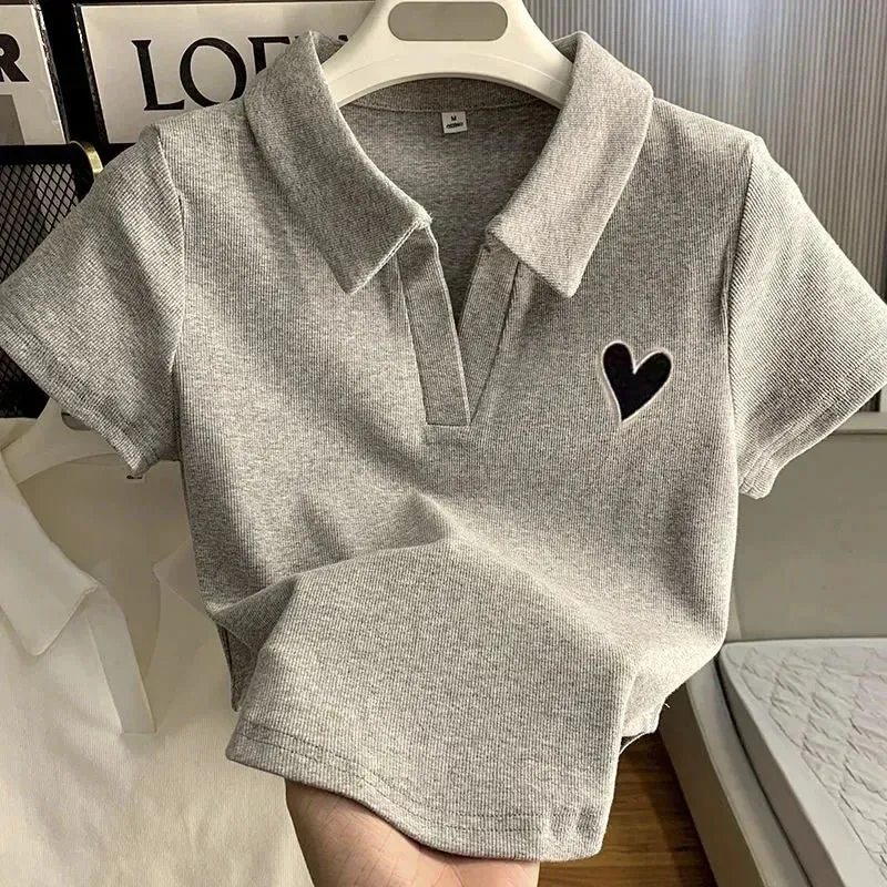 Damen Crop Top mit Polokragen und Herz-Stickerei im Koreanischen Stil